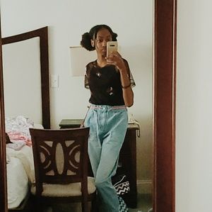 Meet your Posher, Leighanna